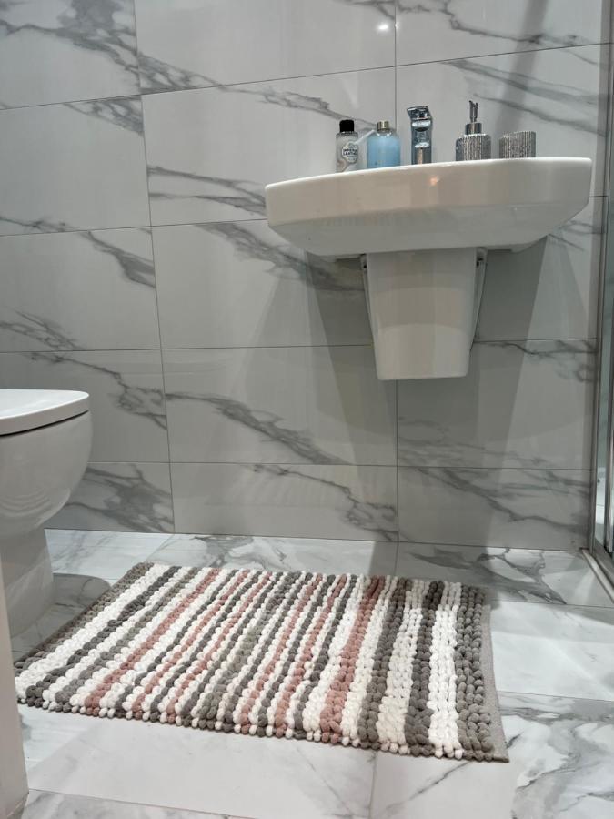 Mia Residence - Entire Studio Apartment - City View - London - Next To Ealing Broadway Station 外观 照片