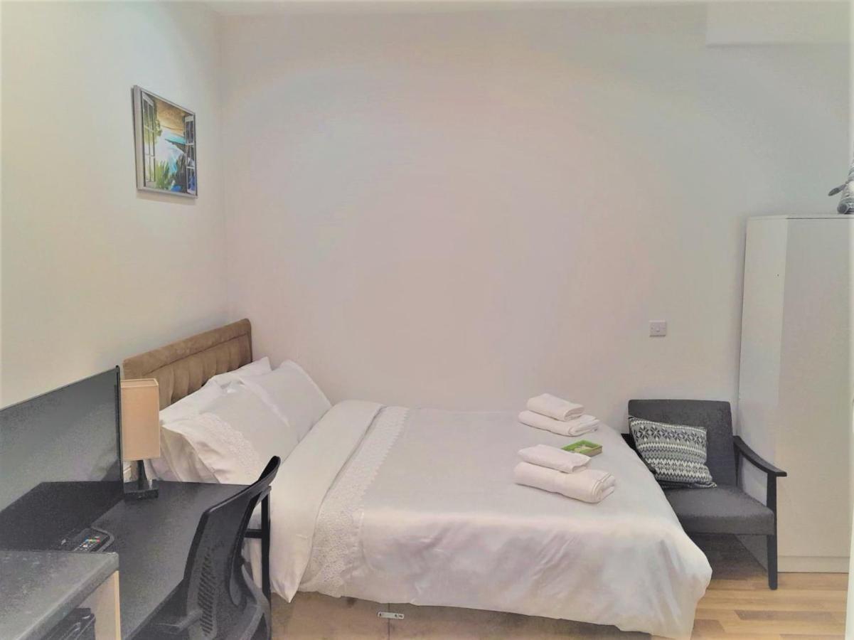 Mia Residence - Entire Studio Apartment - City View - London - Next To Ealing Broadway Station 外观 照片